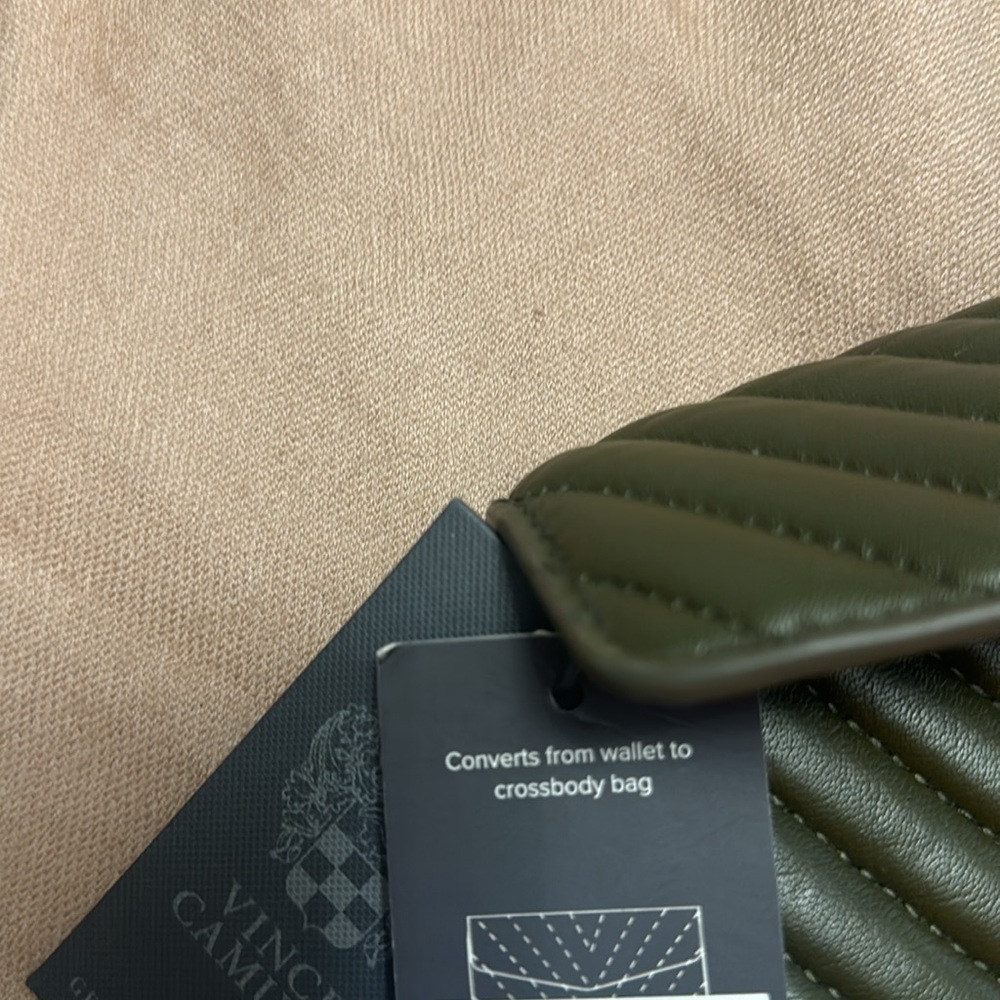 Brand new Vince Camuto Olive Wallet that can be converted to Crossbody bag - Picture 6 of 8
